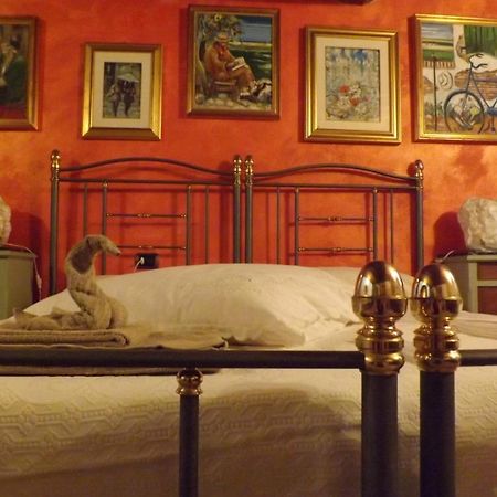 Bed&Breakfast Le Civette San Damiano al Colle Exteriör bild