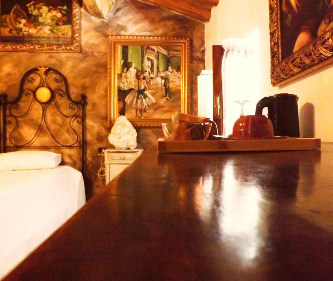 Bed&Breakfast Le Civette San Damiano al Colle Exteriör bild